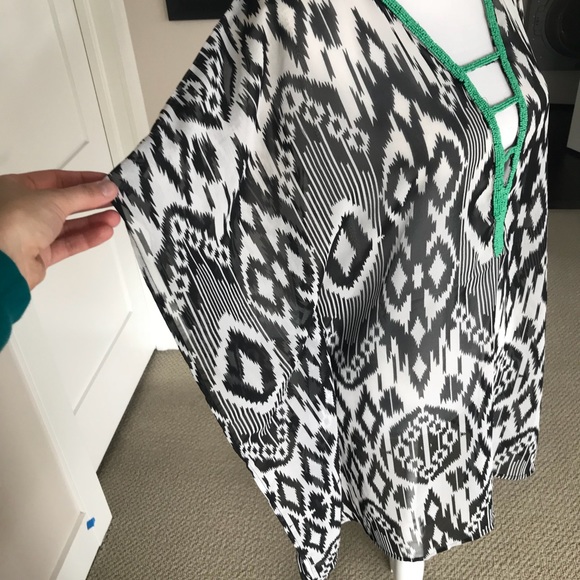 Beaded Coverup - Picture 4 of 7